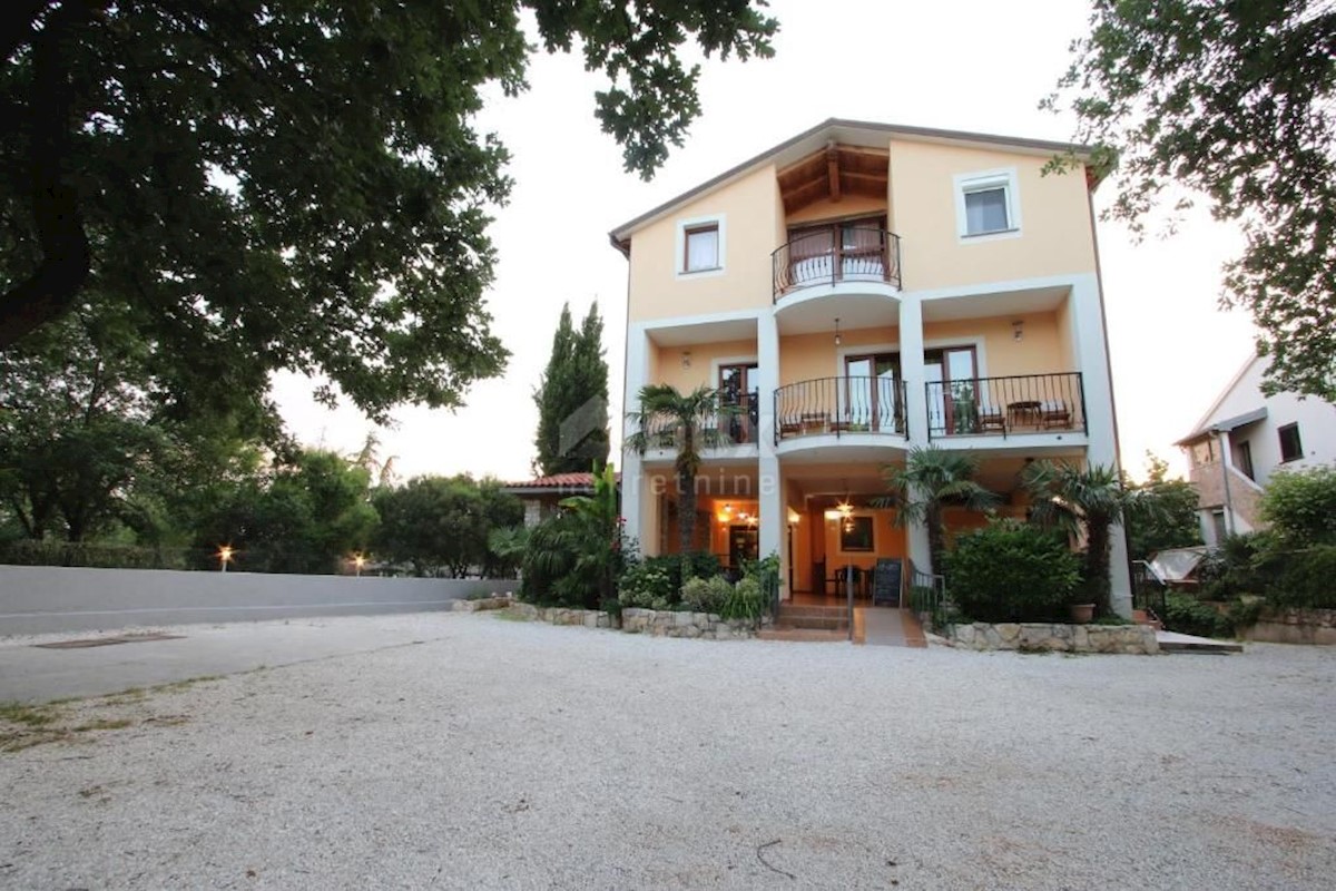 Hotels and guesthouses Croatia - Business premises For sale ROVINJ