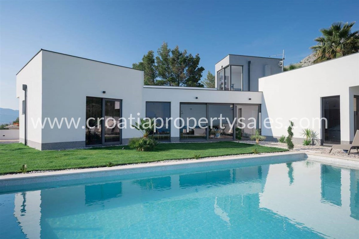 Maison À vendre - SPLITSKO-DALMATINSKA SPLIT