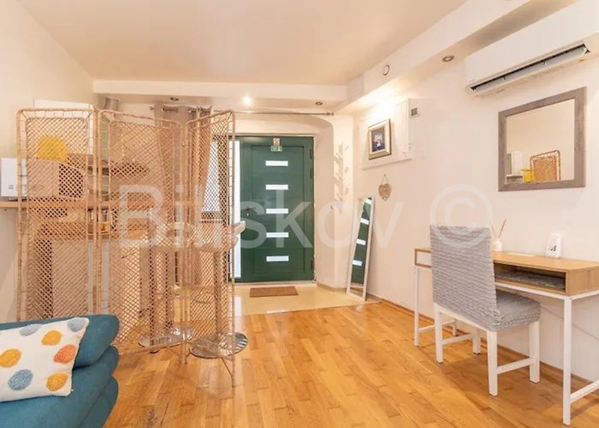 Apartment Zu verkaufen - SPLITSKO-DALMATINSKA SPLIT