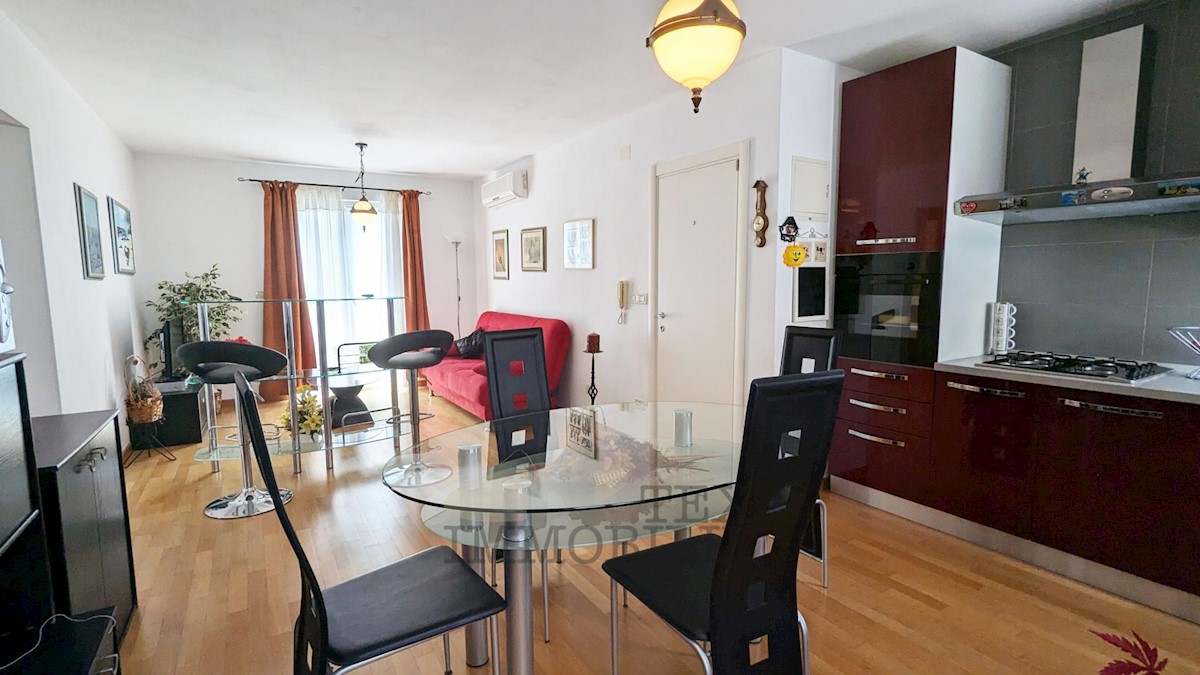 Flat For sale - ISTARSKA FUNTANA