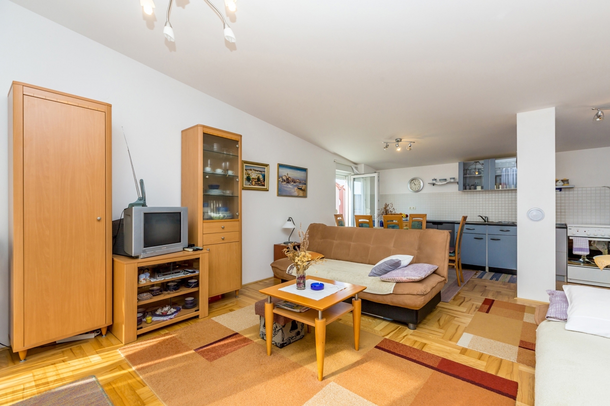 Flat For sale - PRIMORSKO-GORANSKA KRK