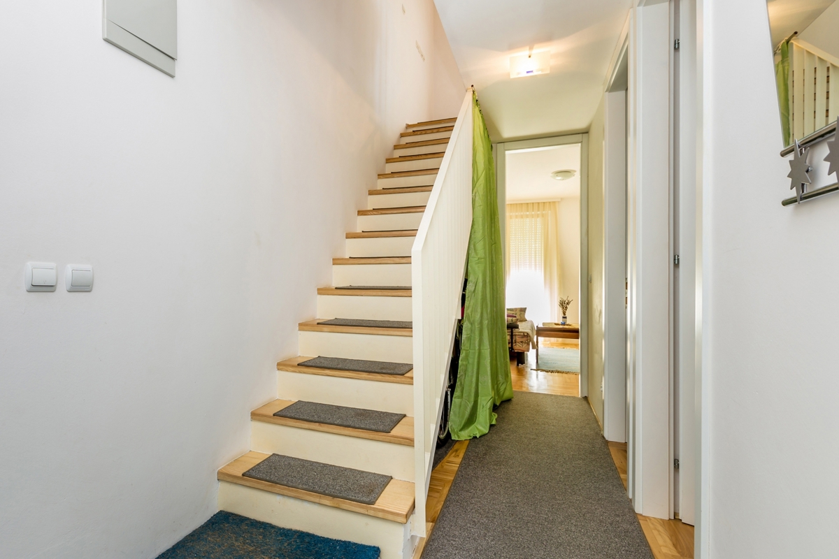Flat For sale - PRIMORSKO-GORANSKA KRK
