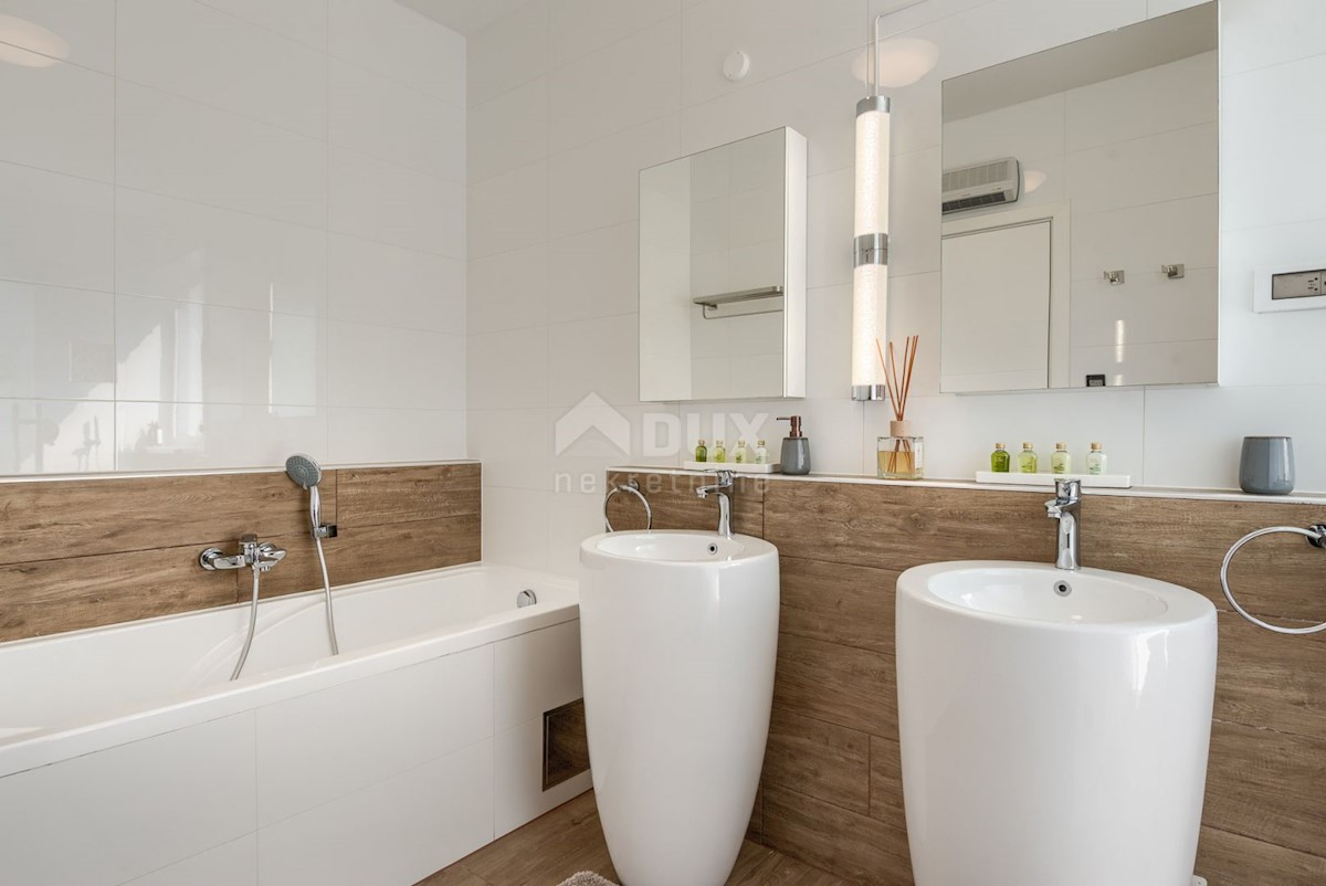 Haus Zu verkaufen - ISTARSKA SVETVINČENAT