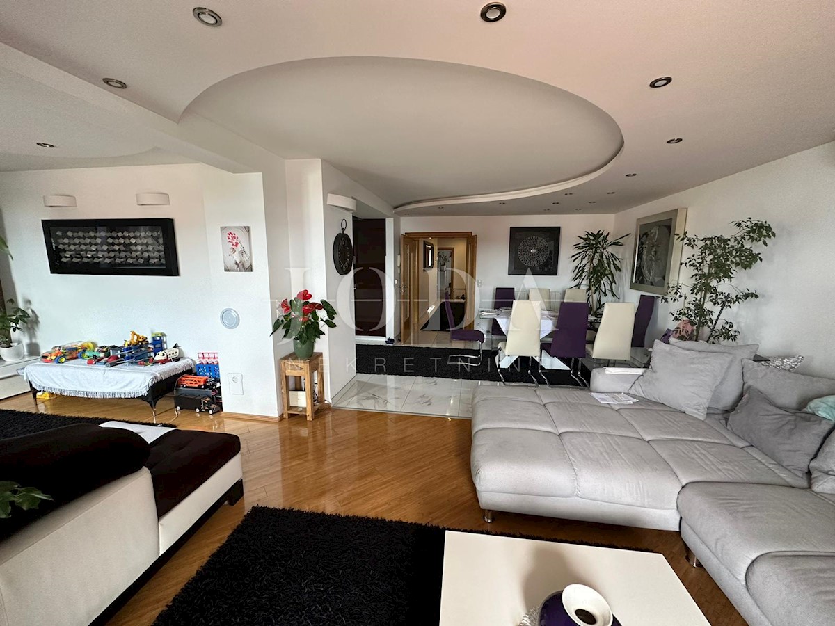Apartma Na predaj - Primorsko-goranska Crikvenica - foto 1/25