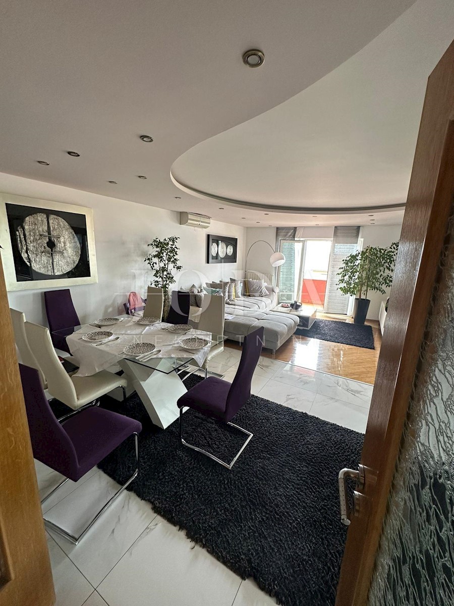Apartma Na predaj - PRIMORSKO-GORANSKA CRIKVENICA