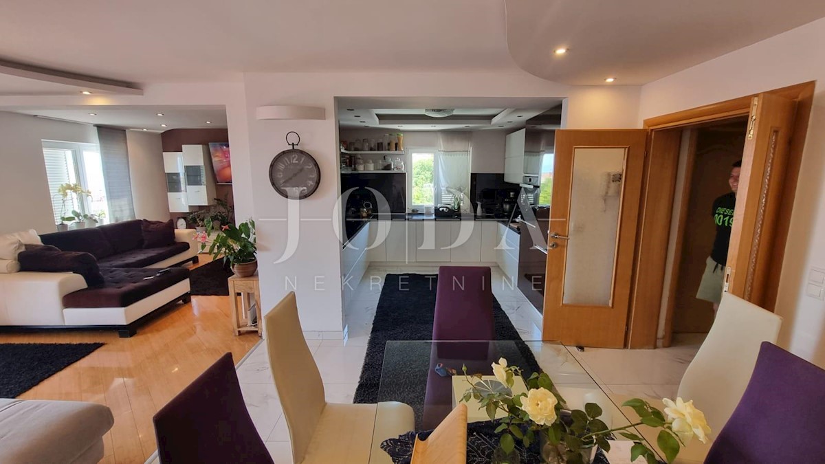 Apartma Na predaj - PRIMORSKO-GORANSKA CRIKVENICA