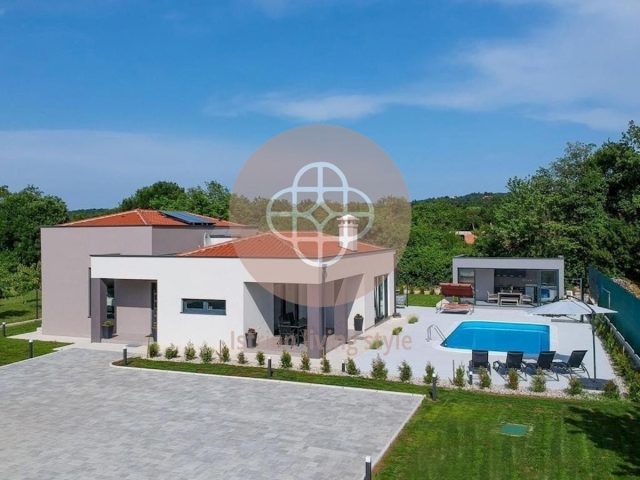 Dům na prodej 199 m² – Trget