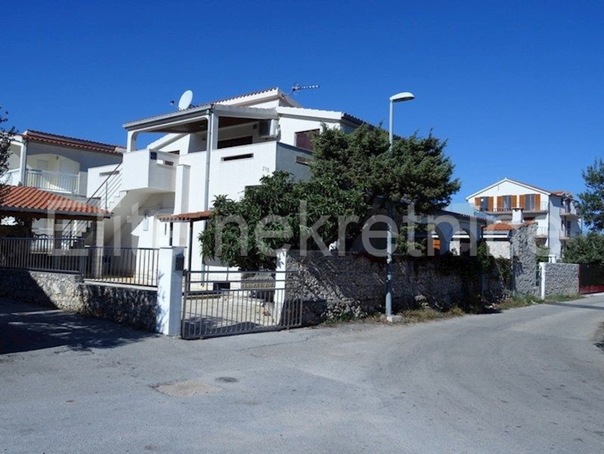 House For sale - ŠIBENSKO-KNINSKA ROGOZNICA