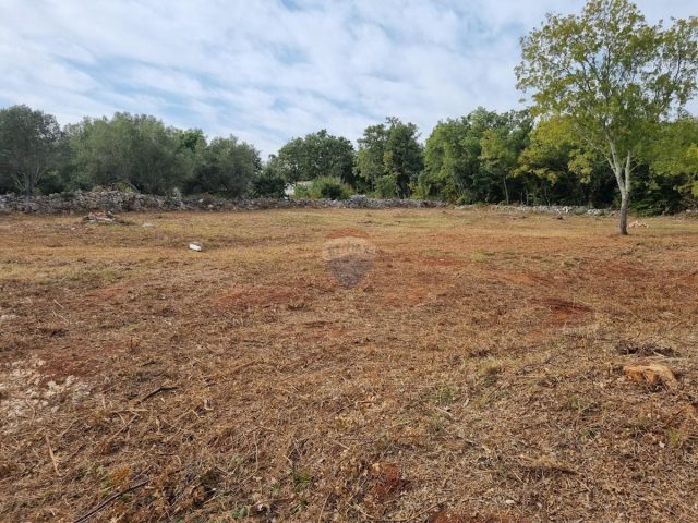 Zemljište na prodaju 862 m² – Peruški