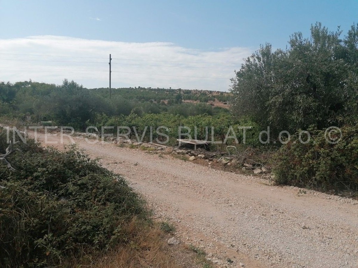 Land For sale - ŠIBENSKO-KNINSKA ŠIBENIK