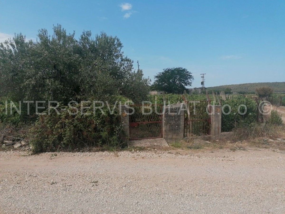 Land For sale - ŠIBENSKO-KNINSKA ŠIBENIK