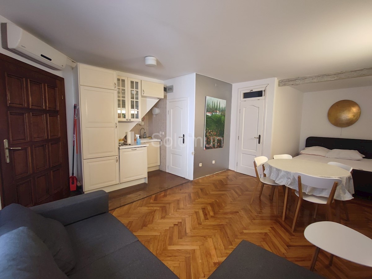 Appartamento In vendita - Istarska Rovinj - foto 1/8