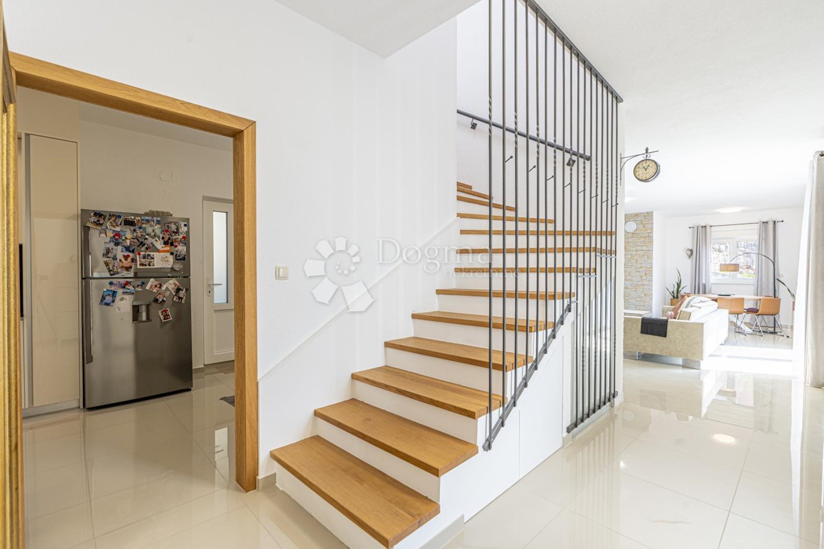 Haus Zu verkaufen - PRIMORSKO-GORANSKA RIJEKA