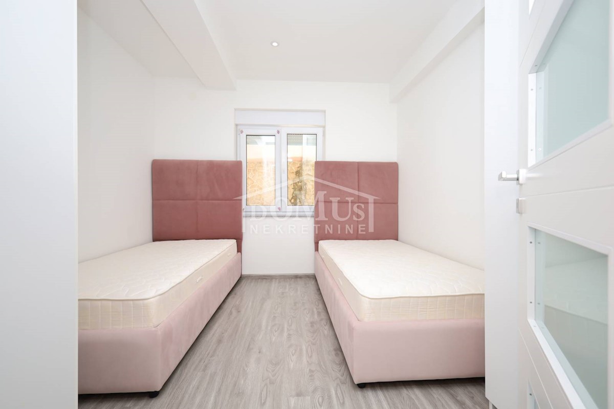 Flat For sale - ŠIBENSKO-KNINSKA VODICE