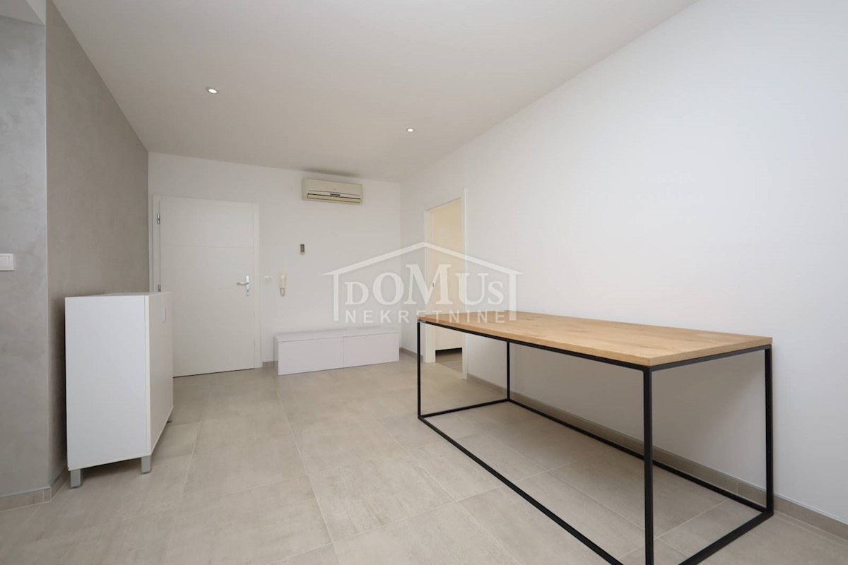 Flat For sale - ŠIBENSKO-KNINSKA VODICE
