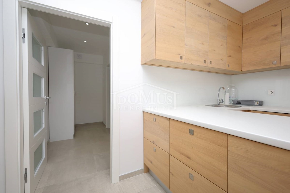 Flat For sale - ŠIBENSKO-KNINSKA VODICE