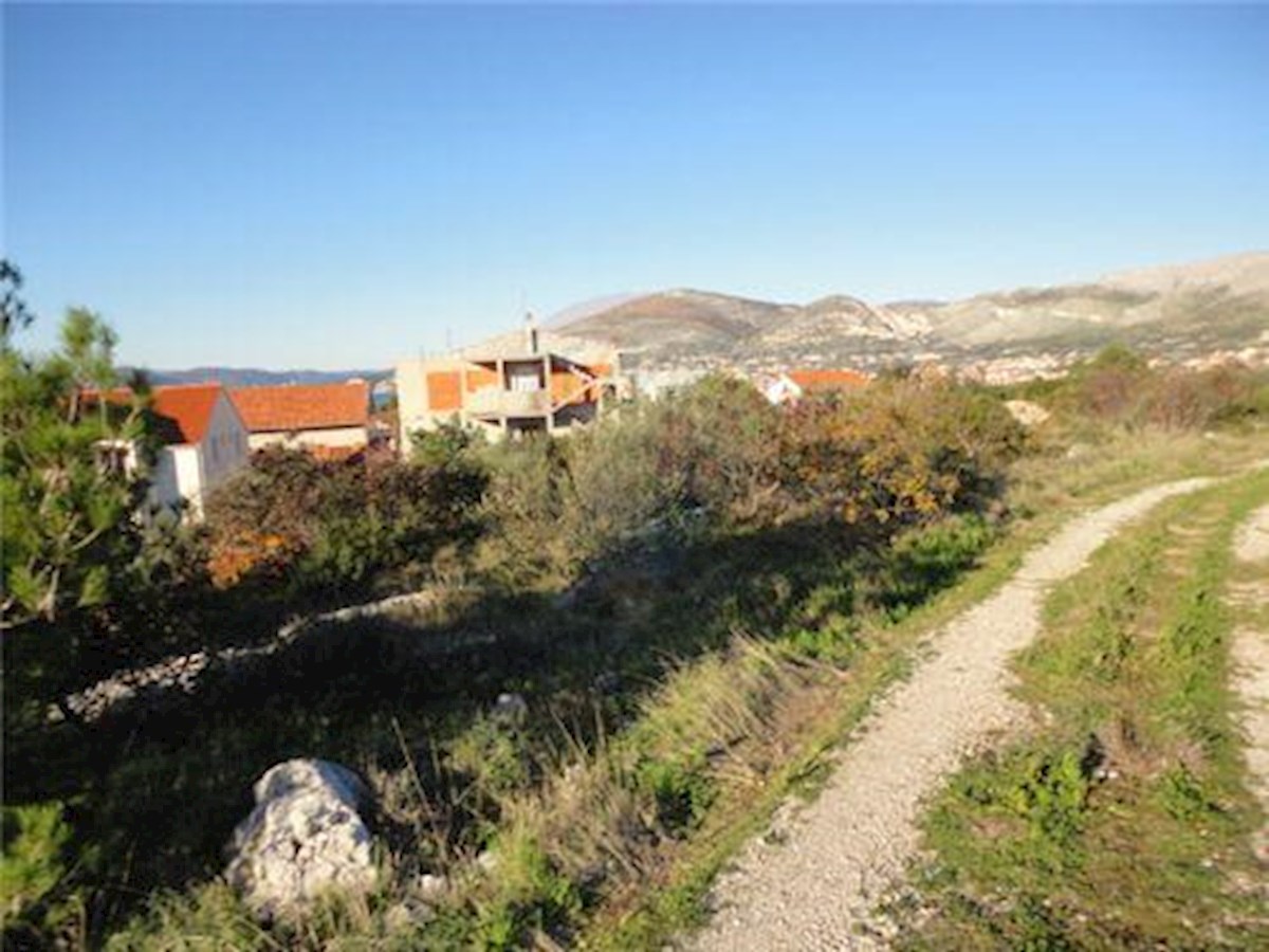 Land For sale - SPLITSKO-DALMATINSKA TROGIR