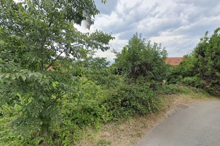 Działka na sprzedaż 2743 m² – Poljane