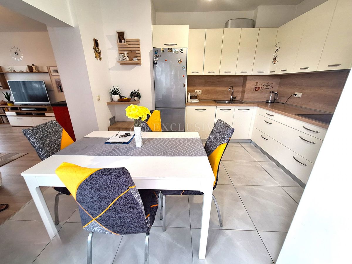 Apartmán Na predaj - PRIMORSKO-GORANSKA CRIKVENICA