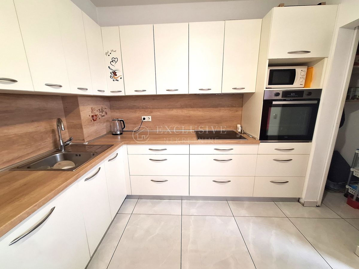 Apartmán Na predaj - PRIMORSKO-GORANSKA CRIKVENICA