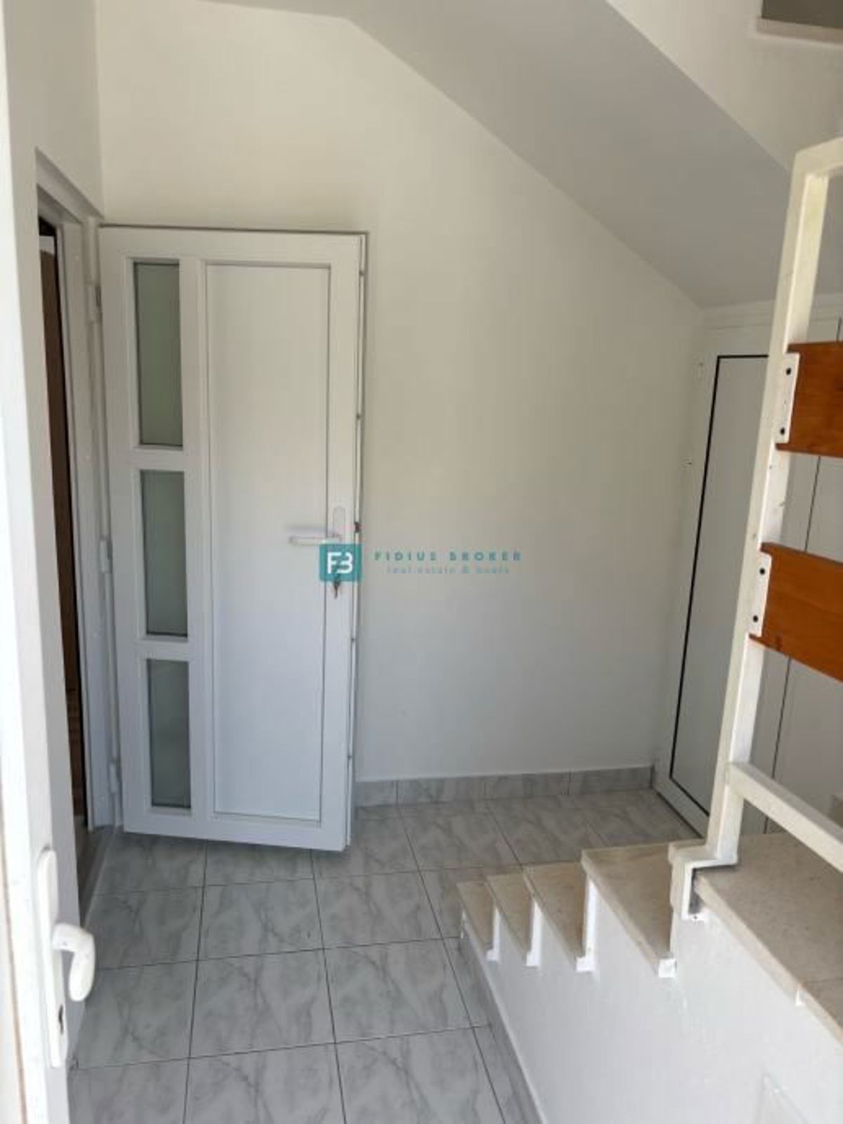 Appartement À vendre - ŠIBENSKO-KNINSKA MURTER