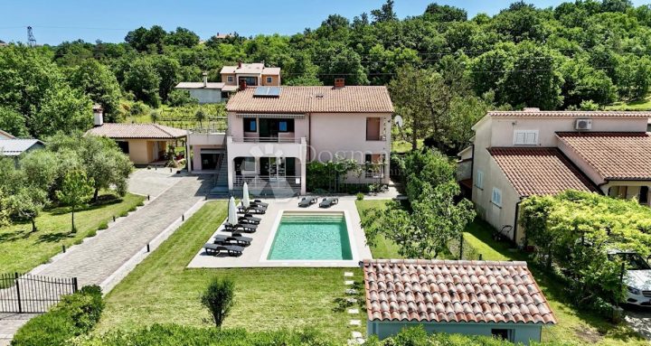Dům na prodej 410 m² – Labin