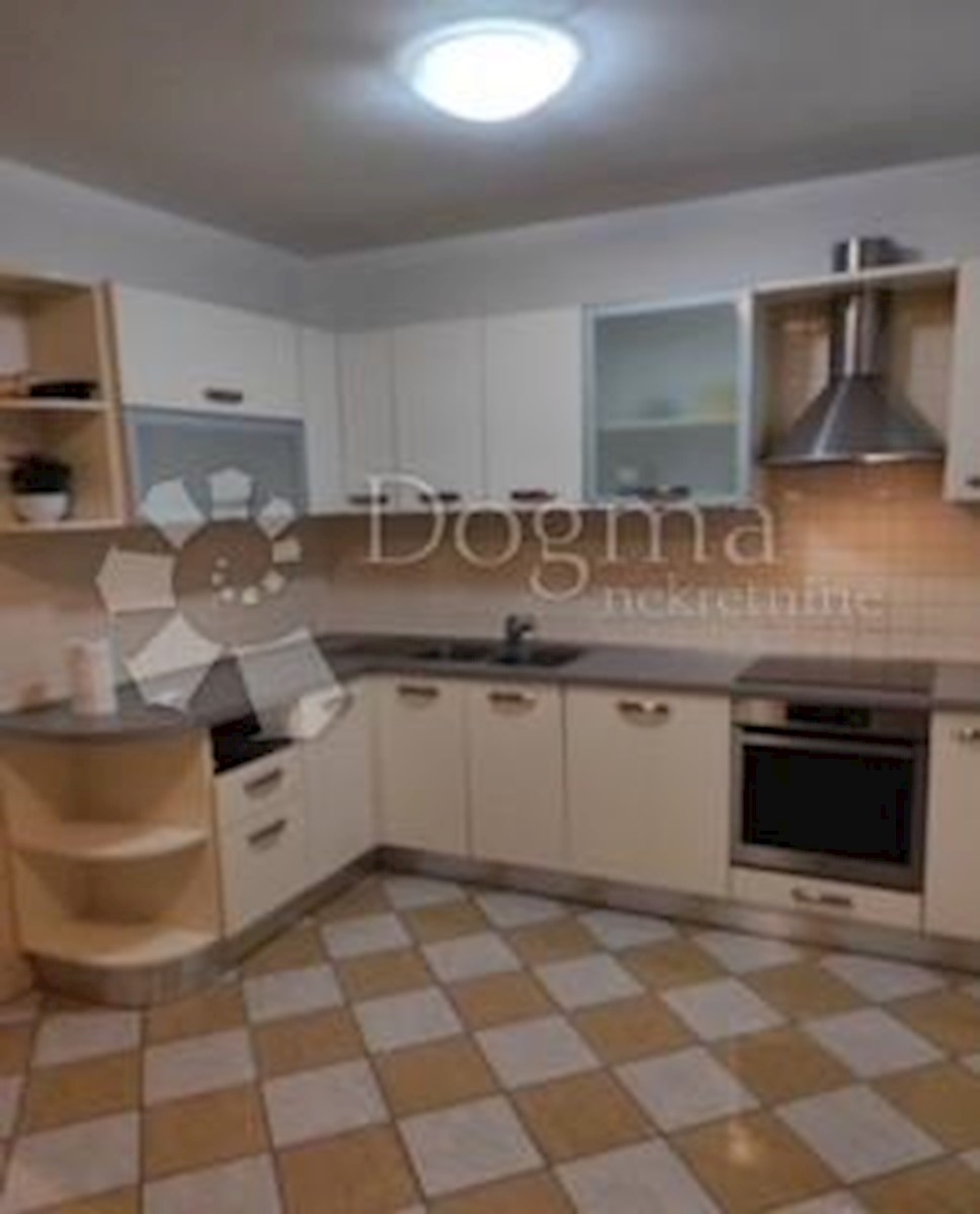 Flat For rent - PRIMORSKO-GORANSKA RIJEKA