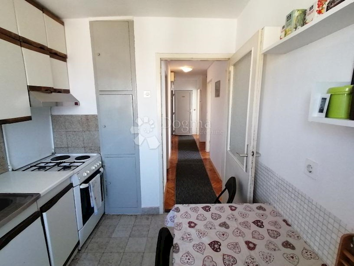 Apartma Na predaj - PRIMORSKO-GORANSKA RIJEKA