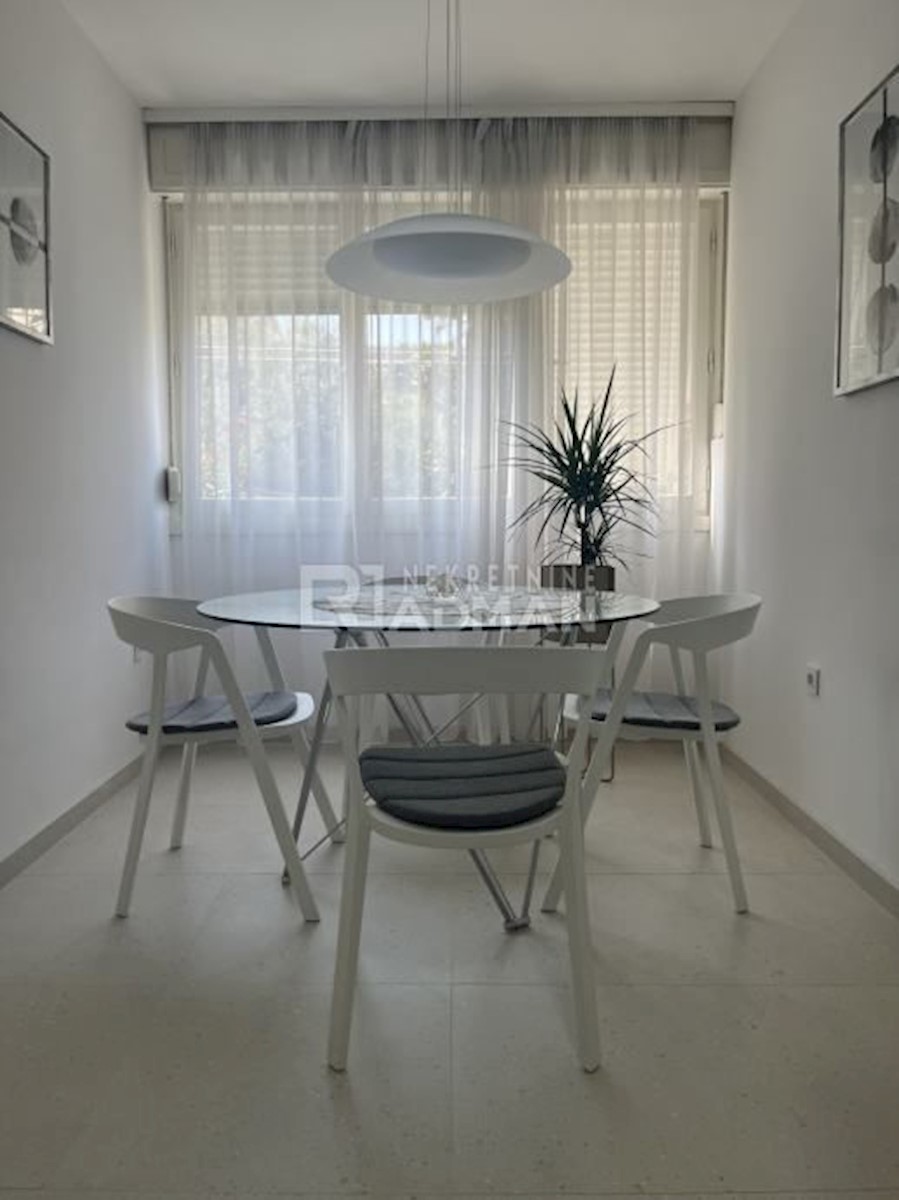 Appartement À louer - SPLITSKO-DALMATINSKA SPLIT