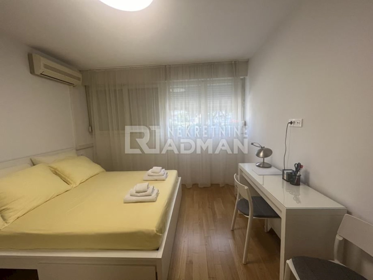 Flat For rent - SPLITSKO-DALMATINSKA SPLIT