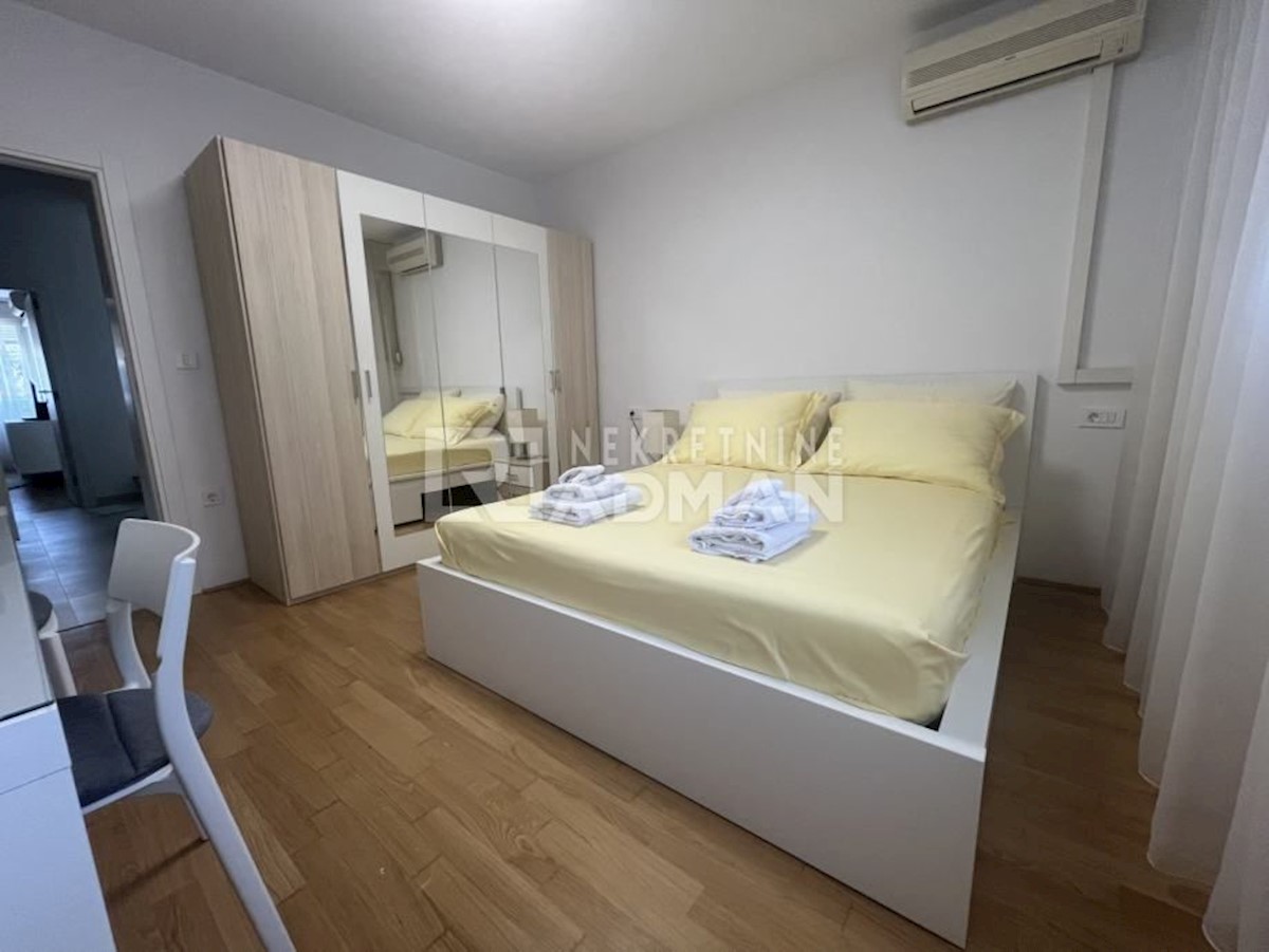 Appartement À louer - SPLITSKO-DALMATINSKA SPLIT