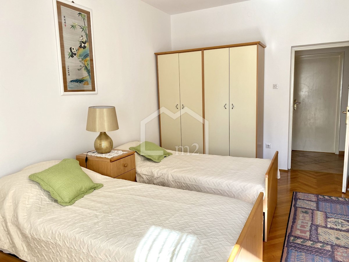 Flat For rent - SPLITSKO-DALMATINSKA SPLIT