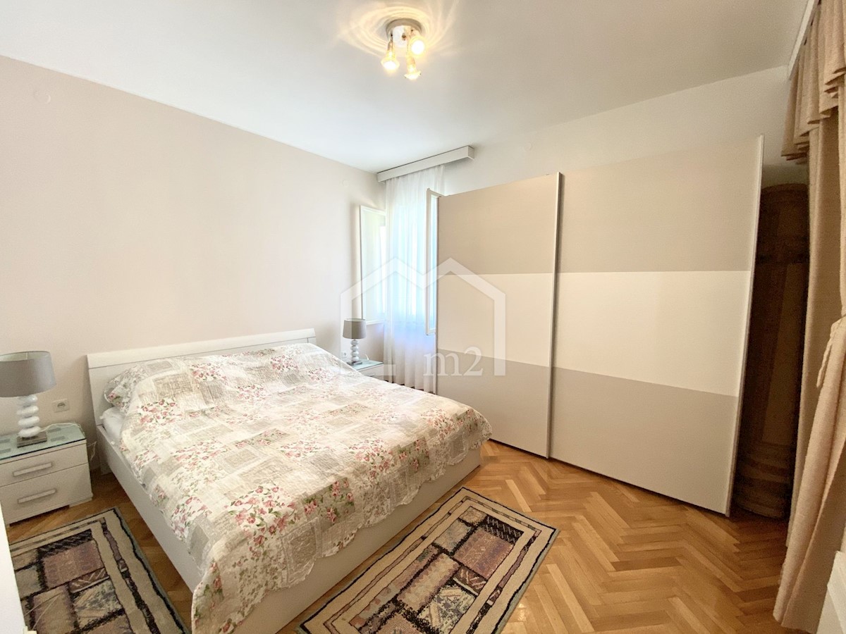 Flat For rent - SPLITSKO-DALMATINSKA SPLIT