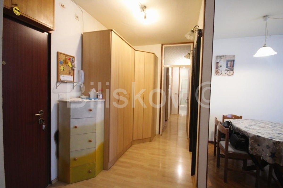 Apartmán Na predaj - SPLITSKO-DALMATINSKA SPLIT