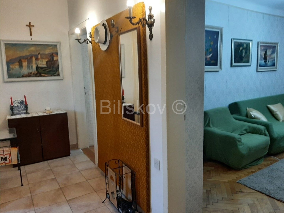 Appartement À louer - SPLITSKO-DALMATINSKA SPLIT