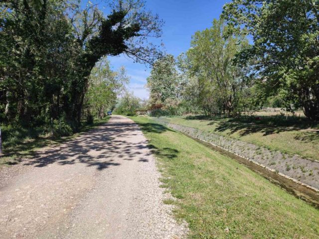 Parcela na predaj 330 m² – Baška