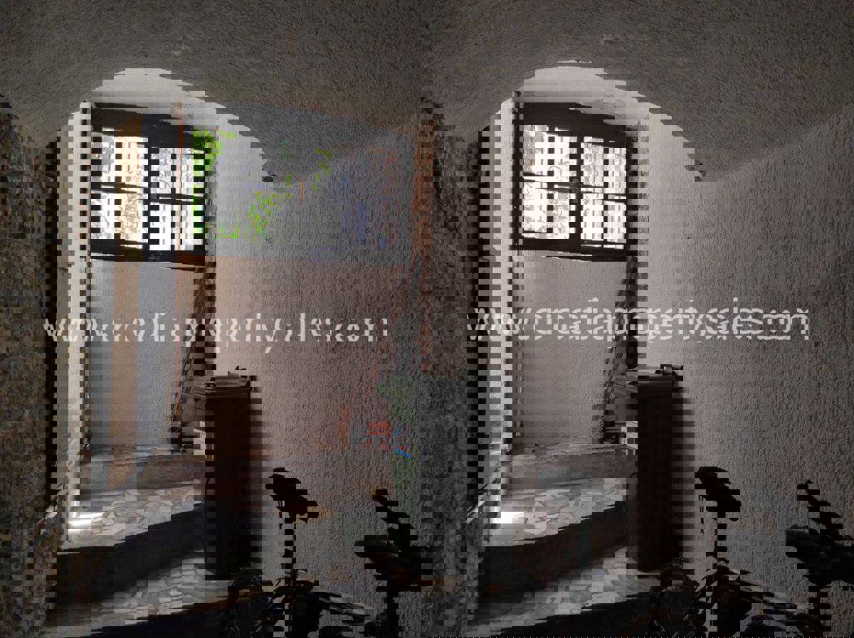 Dom Na sprzedaż - SPLITSKO-DALMATINSKA HVAR