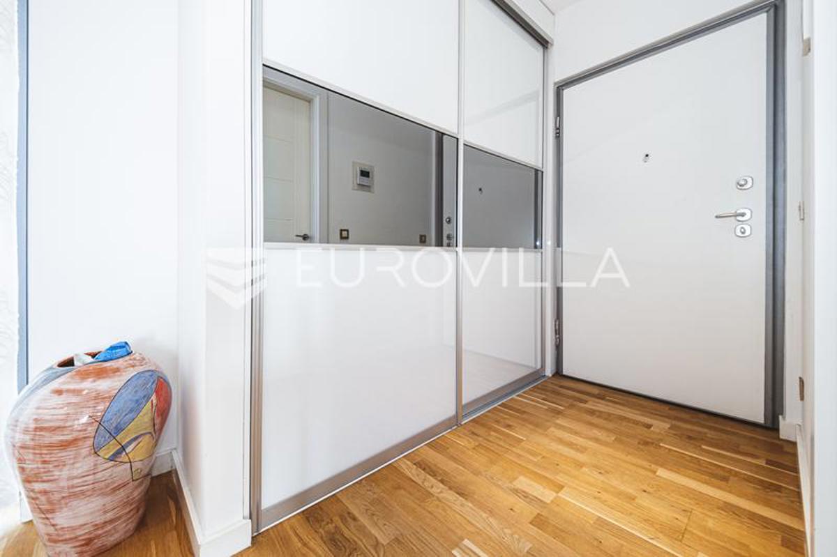 Appartement À louer - GRAD ZAGREB ZAGREB