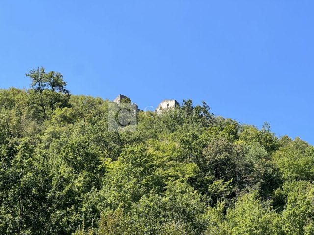 Parcela na predaj 3600 m² – Zrenj