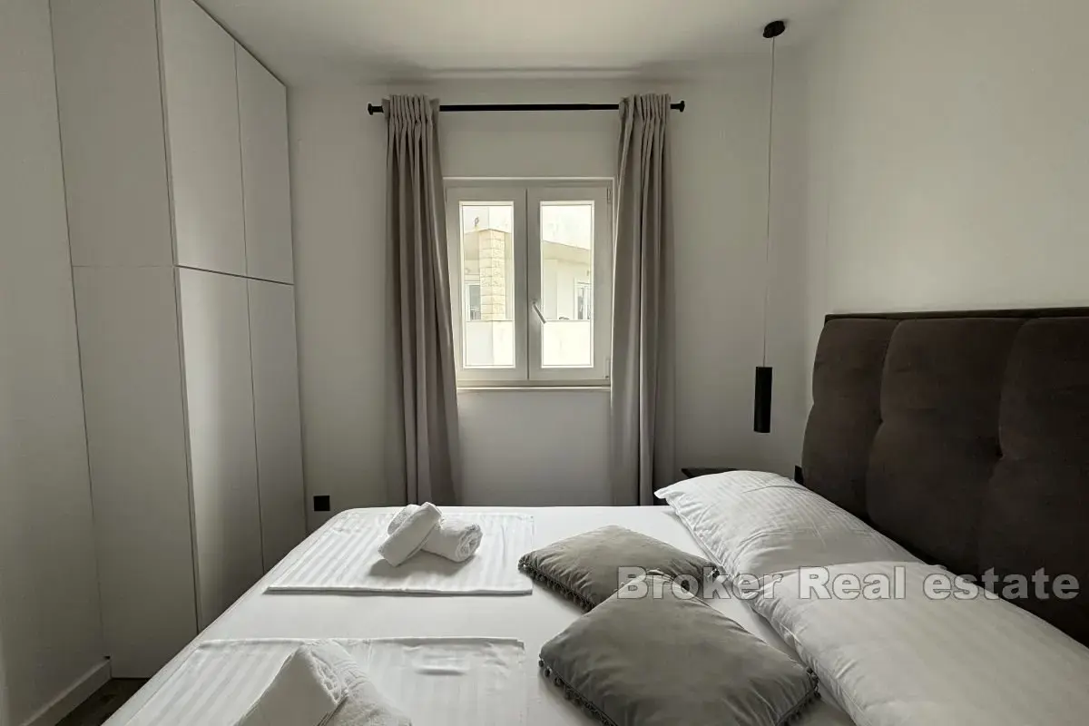 Apartma Na predaj - ŠIBENSKO-KNINSKA ROGOZNICA