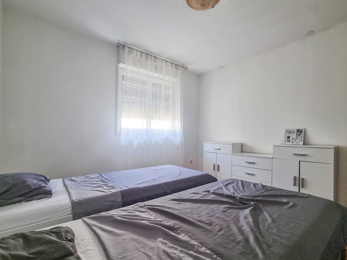 Appartement À louer - ŠIBENSKO-KNINSKA ŠIBENIK