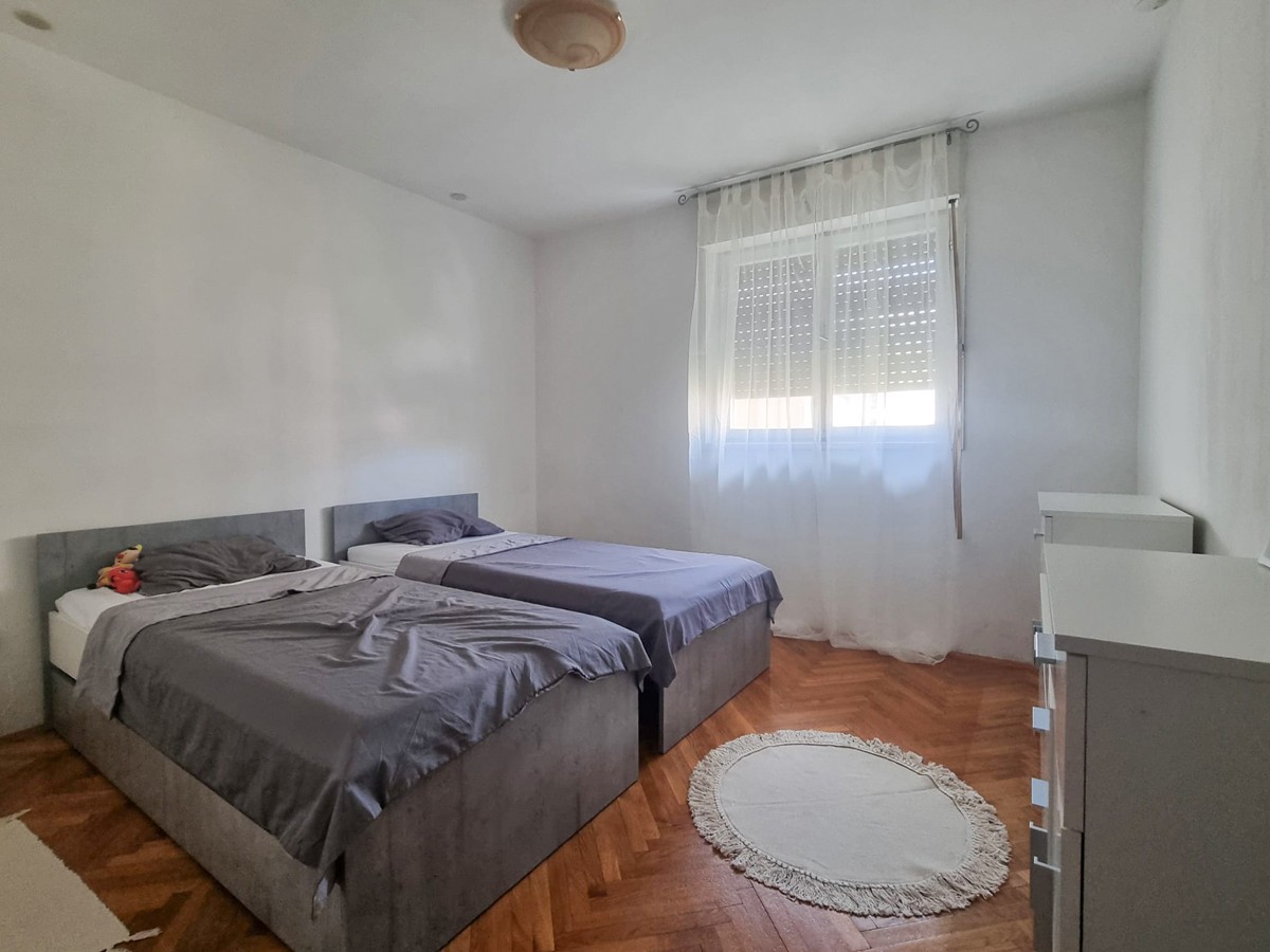 Appartement À louer - ŠIBENSKO-KNINSKA ŠIBENIK