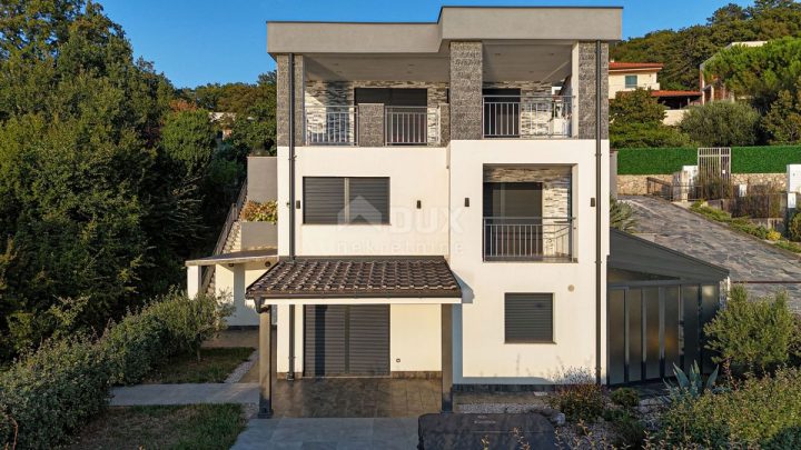 Hiša na predaj 240 m² – Omišalj