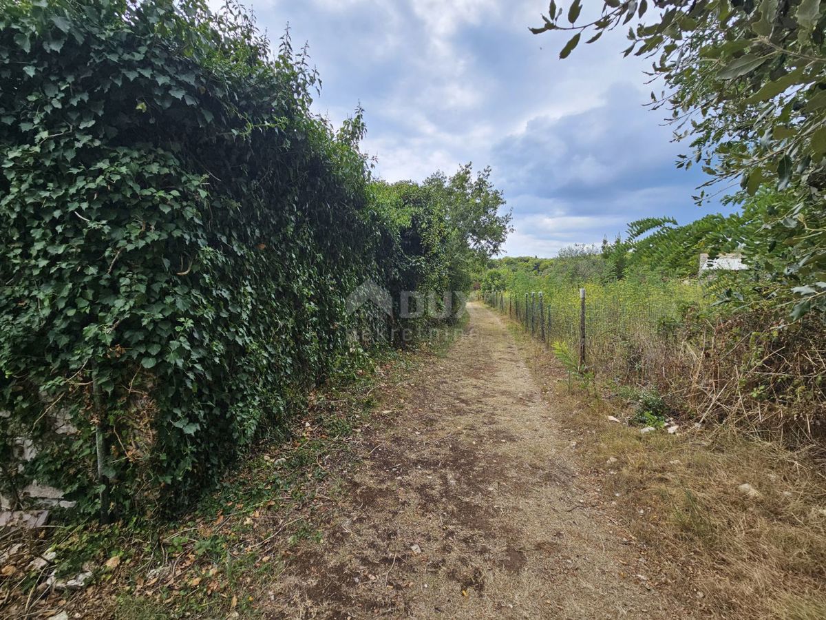 Land For sale - ISTARSKA Pula