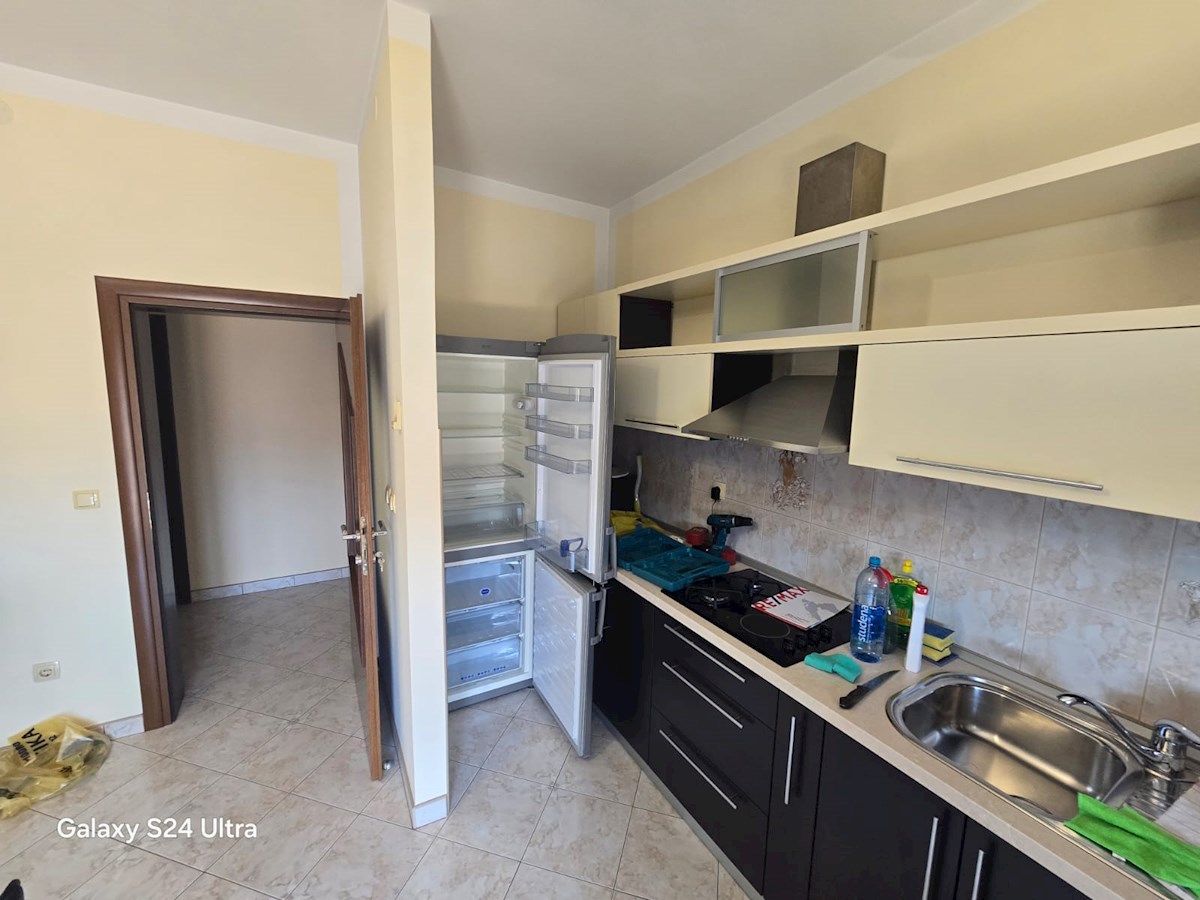 Flat For rent - SPLITSKO-DALMATINSKA KAŠTELA