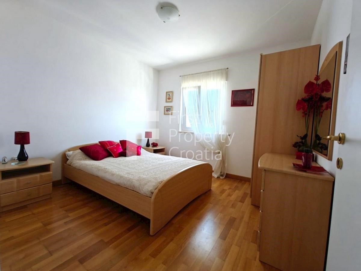 Hiša Na predaj - SPLITSKO-DALMATINSKA TROGIR