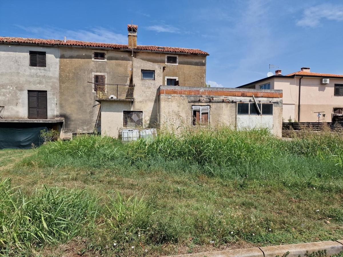 Haus Zu verkaufen - ISTARSKA NOVIGRAD