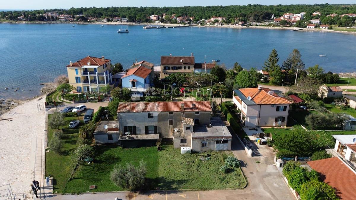 Haus Zu verkaufen - ISTARSKA NOVIGRAD