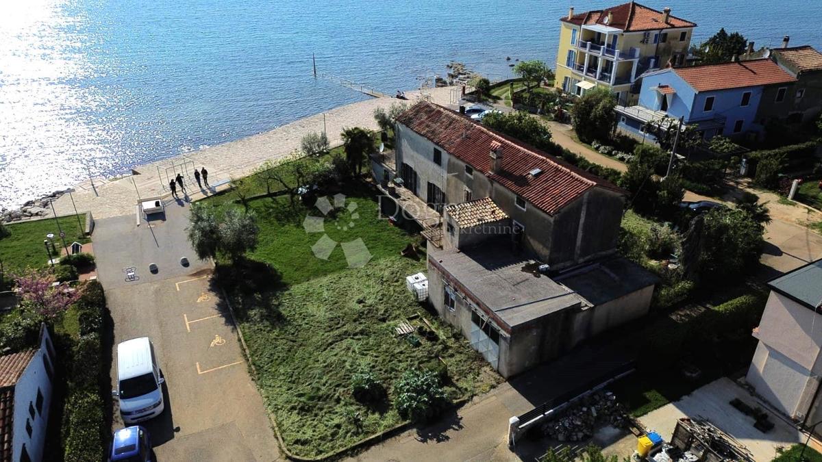 Haus Zu verkaufen - ISTARSKA NOVIGRAD