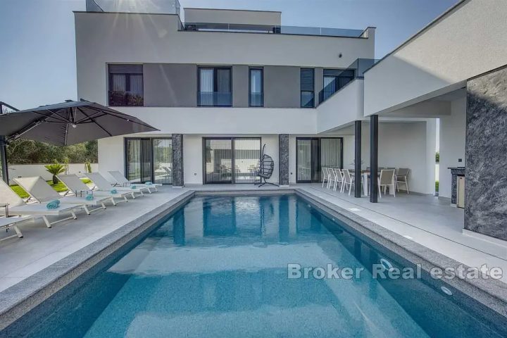 Dom na sprzedaż 234 m² – Zadar